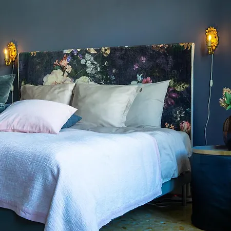 Bed & Breakfast Ballerina Bianca