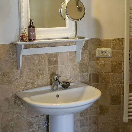 Oda ve Kahvaltı Ballerina Bianca Grottazzolina